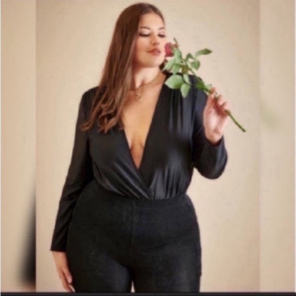Plus Black Plunging Neck Black Bodysuit - Picture 2 of 7